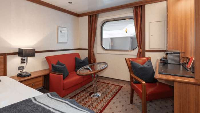 Hurtigruten - MS Fram - Expedition Suite Mini Suite 1.png